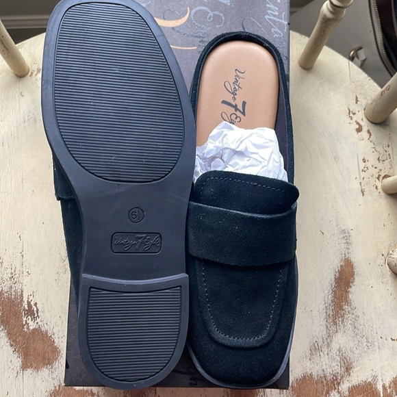 Vintage 7 Eight black loafer - Picture 3 of 5